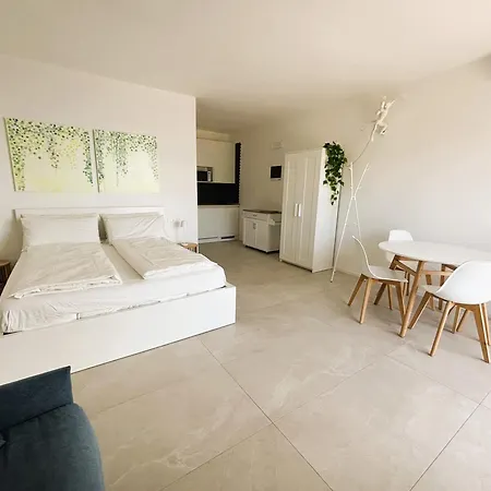 Apartament Guardini 2 *